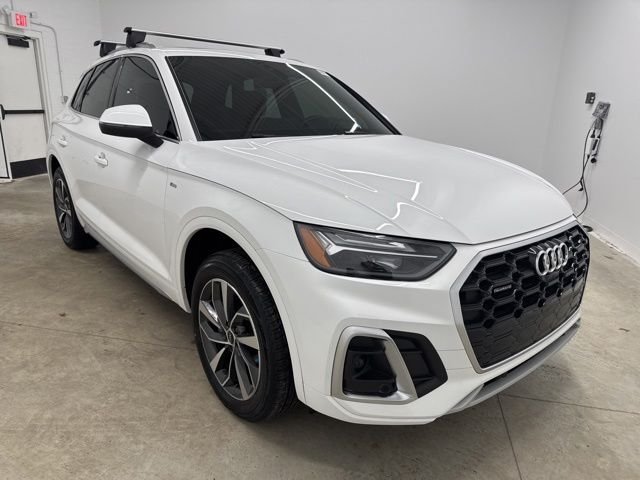 Used 2022 White Audi 45 S line Premium image 3