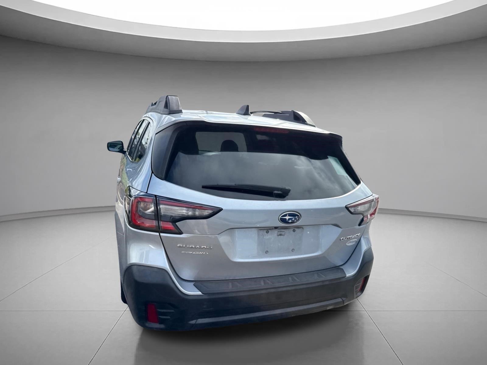 Used 2021 Ice Silver Metallic Subaru Premium image 9