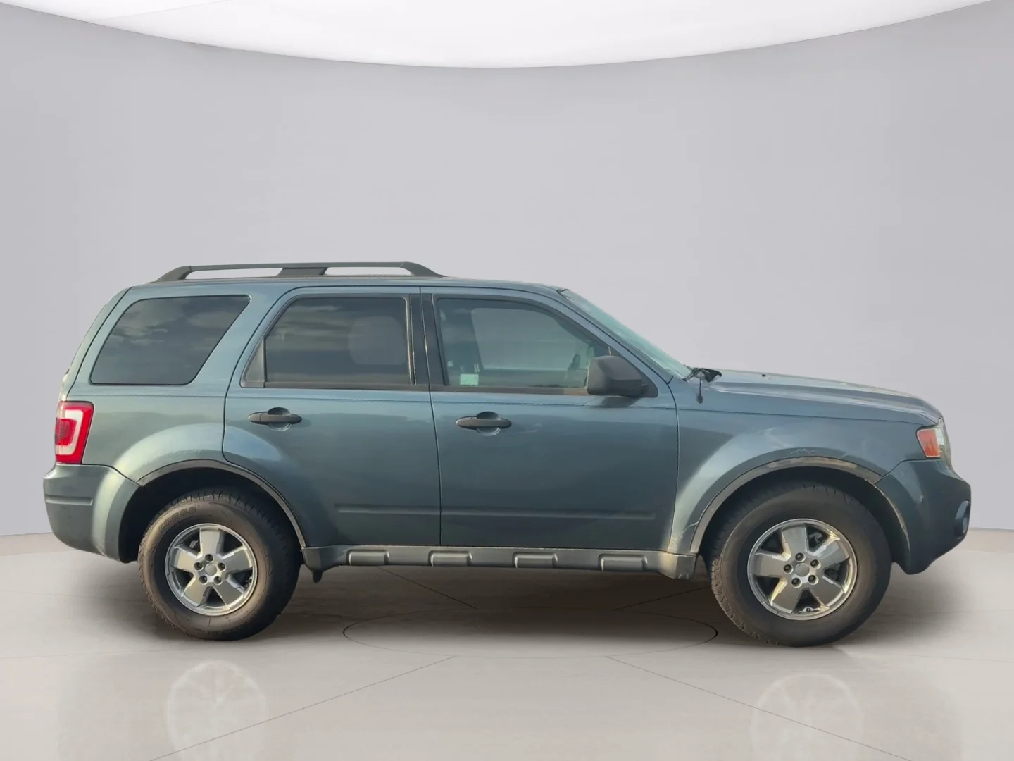 Used 2011 Gray Ford XLT image 4