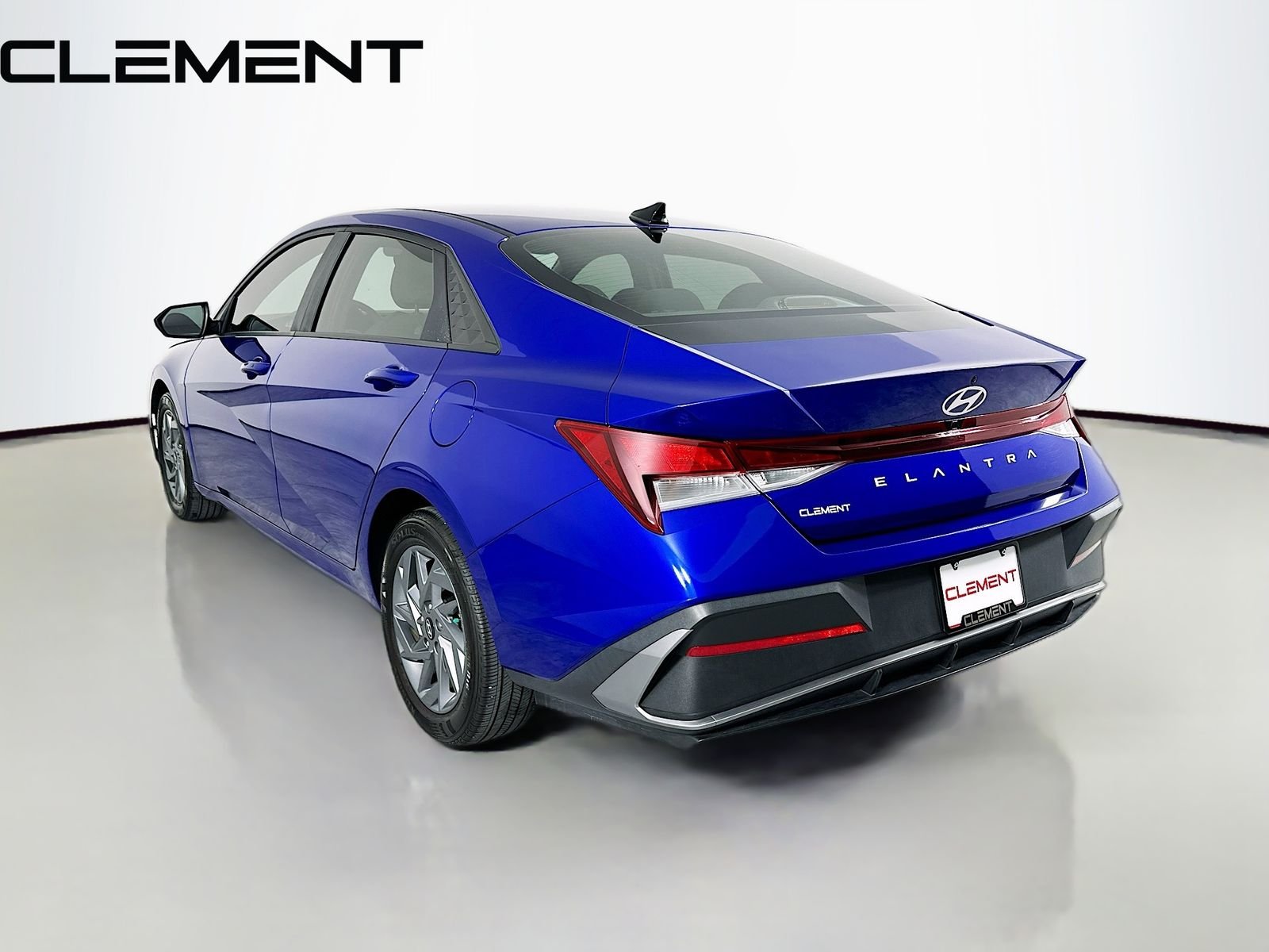 2024 Hyundai Elantra SEL - Photo 10