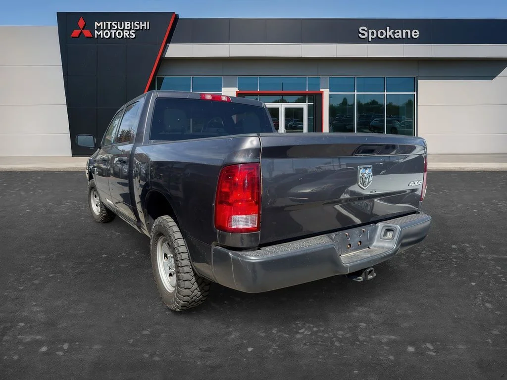 Used 2020 Granite Crystal Metallic Clearcoat Ram Tradesman image 3
