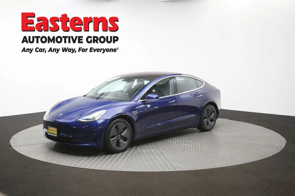 Used 2018 Blue Tesla Long Range image 51