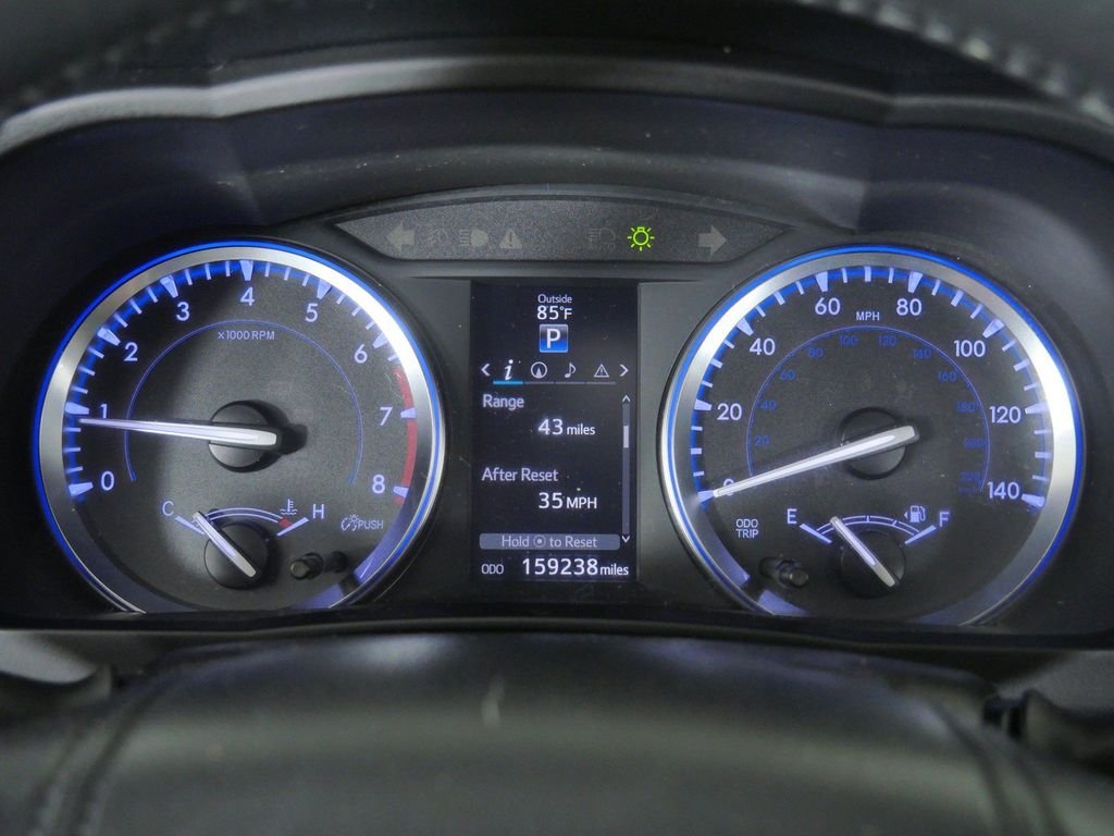 Used 2015 Red Toyota Limited image 51