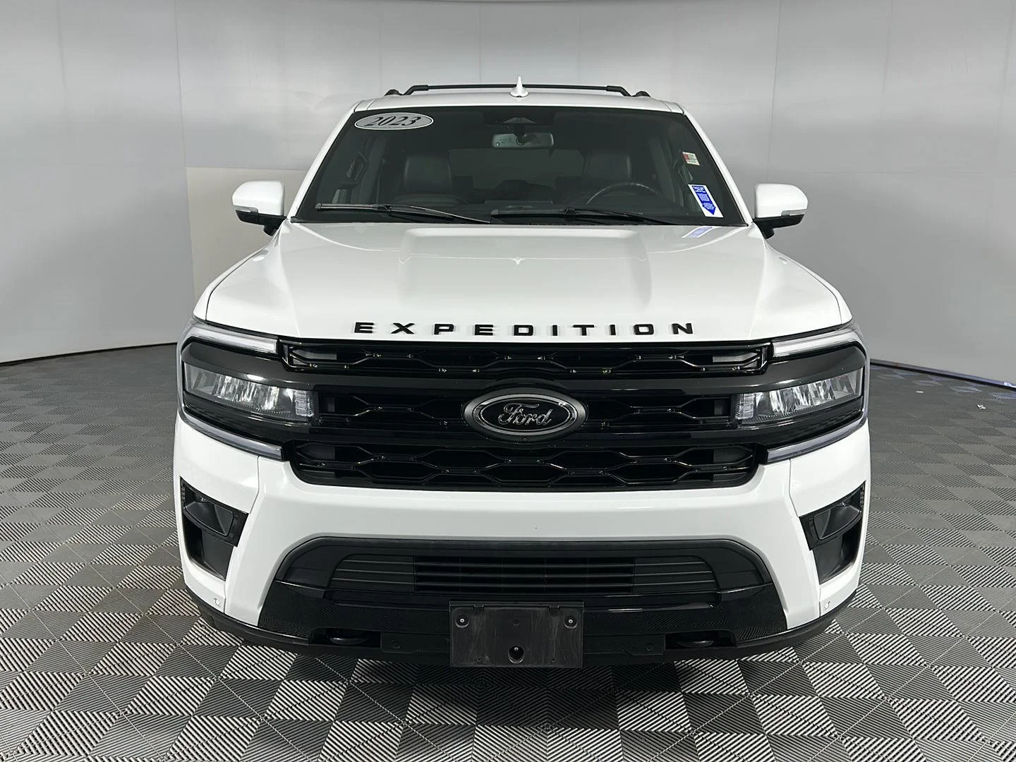 Used 2023 Oxford White Ford Limited image 3