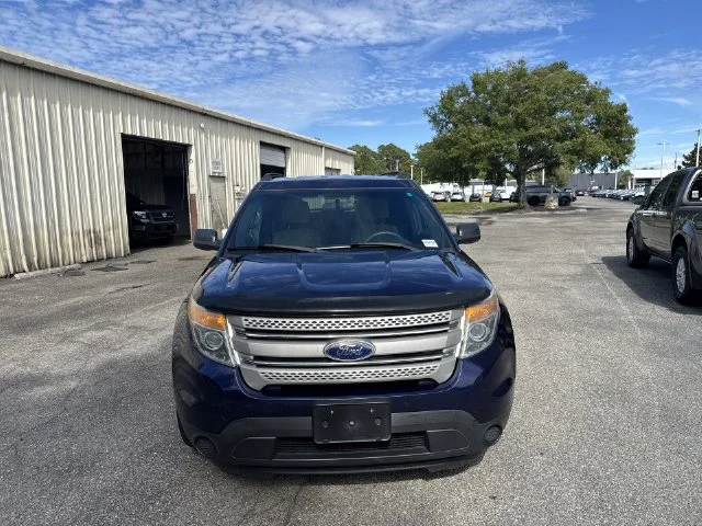 Used 2011 Blue Ford Base image 2