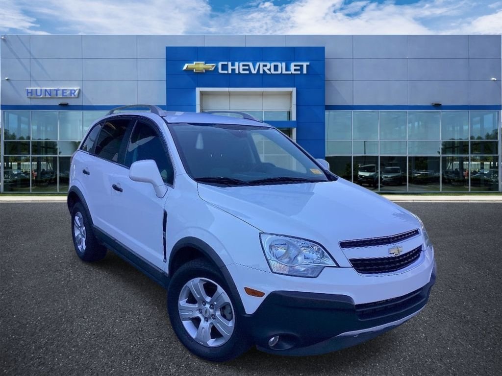 Used 2014 Arctic Ice Chevrolet LS image 1