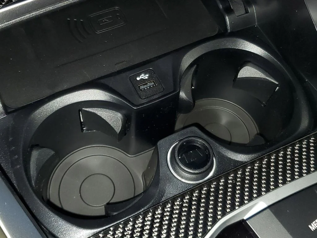 New 2027 Black Sapphire Metallic BMW  image 22