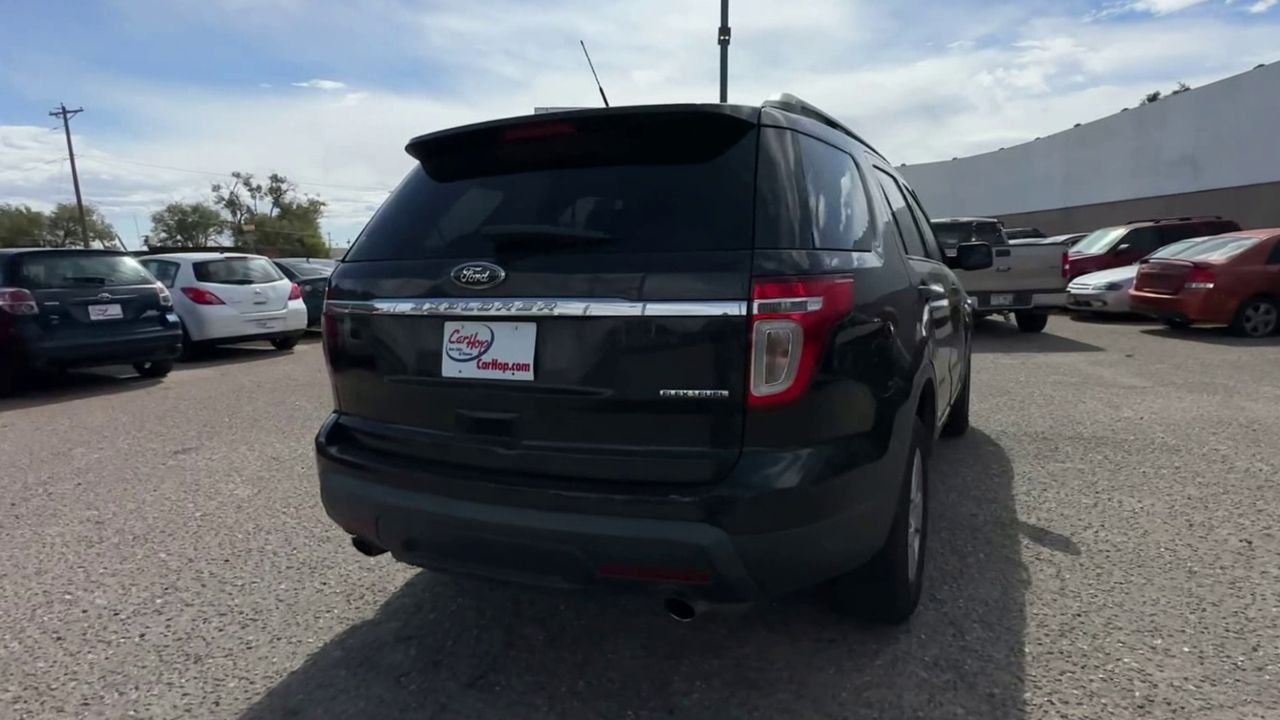 2013 Ford Explorer Base photo 2