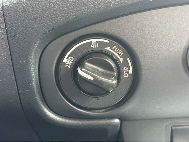 2023 Nissan Frontier SV - Photo 26