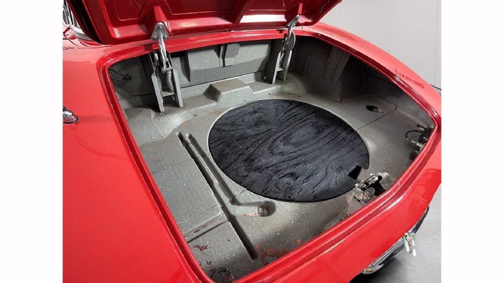 Used 1961 Red Chevrolet  image 28