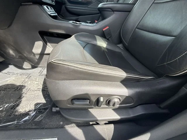 Used 2020 White GMC Denali image 12