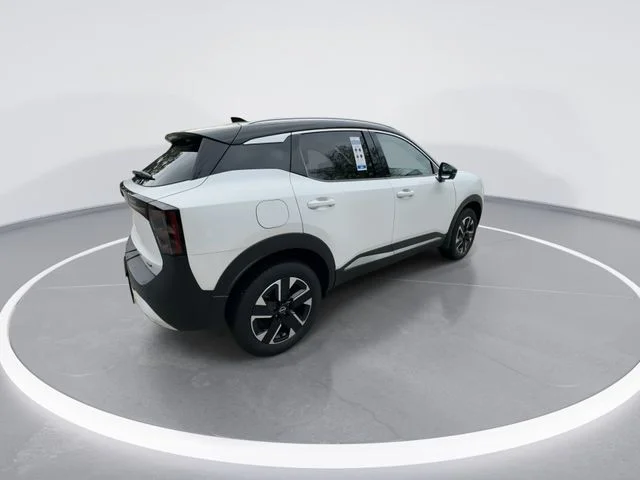 Used 2025 White Nissan SR image 8