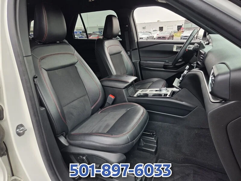 Used 2023 WHITE FORD ST-LINE RWD image 16