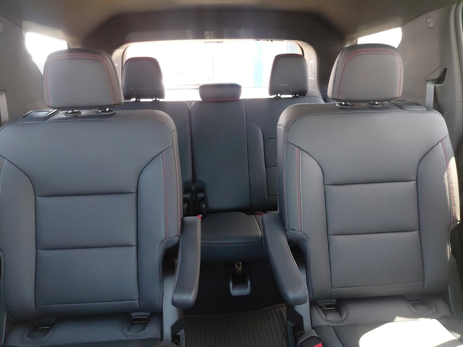 2026 Chevrolet Traverse Z71 - Photo 37