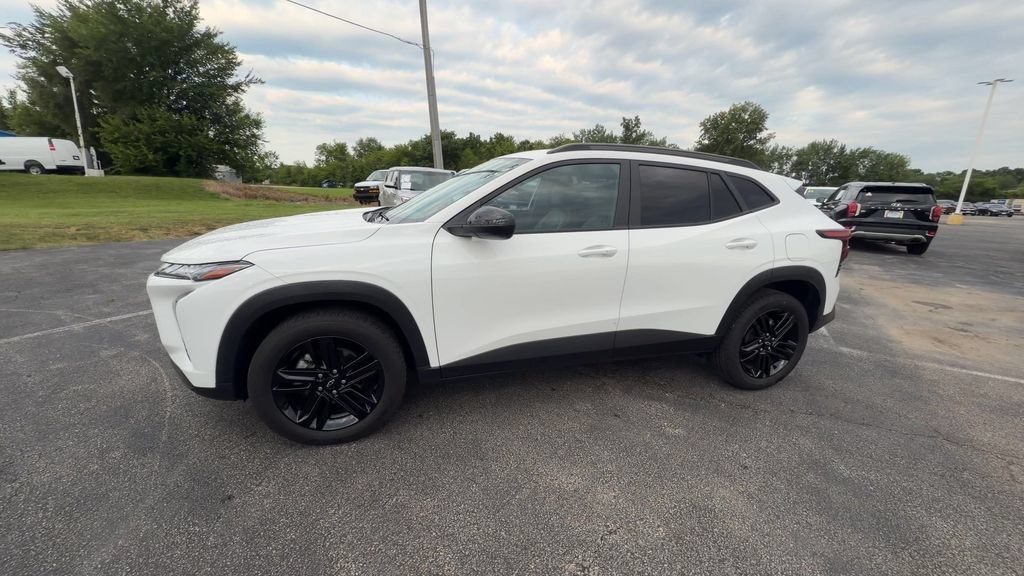 2025 Chevrolet Trax Activ - Photo 5