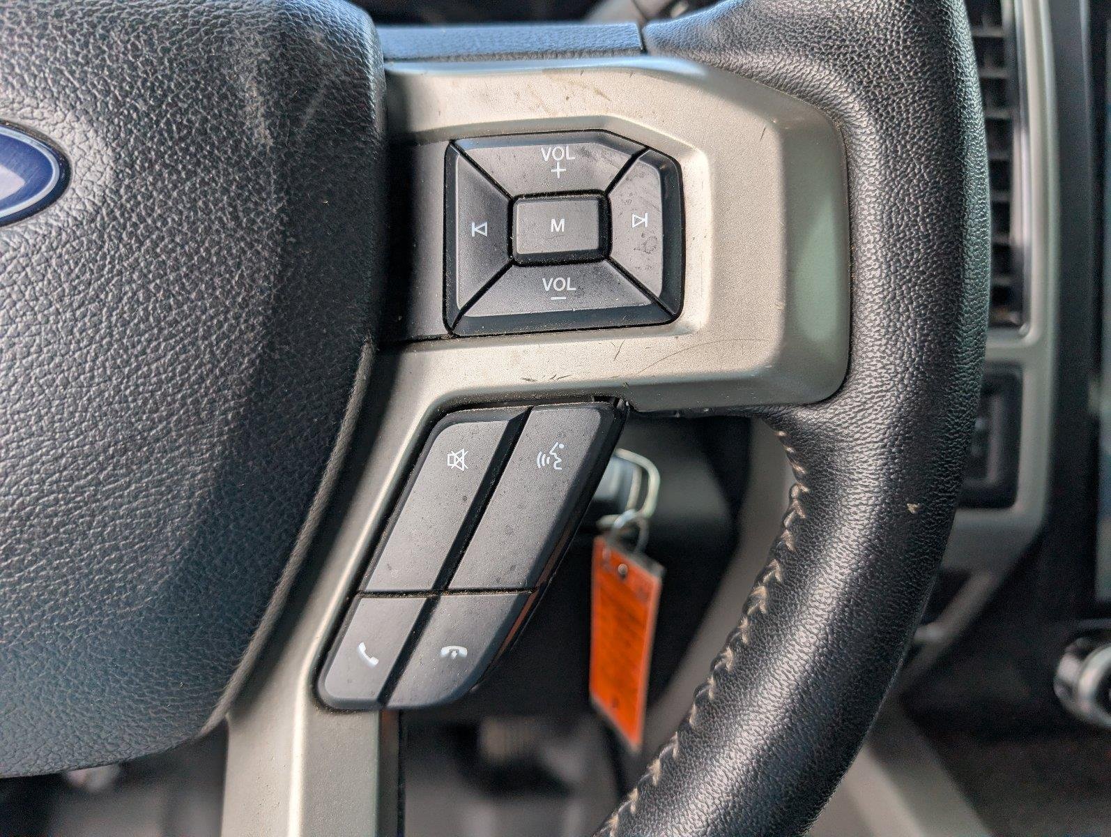 Used 2020 Agate Black Ford Lariat image 28