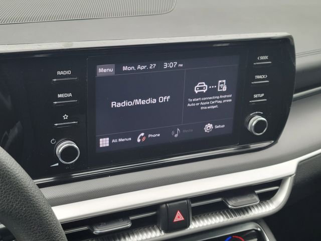 2024 Kia K5 LXS - Photo 16