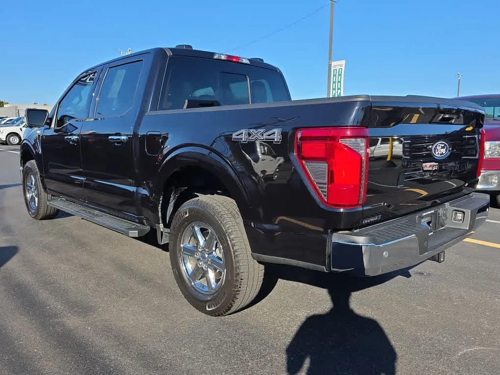 Used 2025 Agate Black Metallic Ford XLT image 7