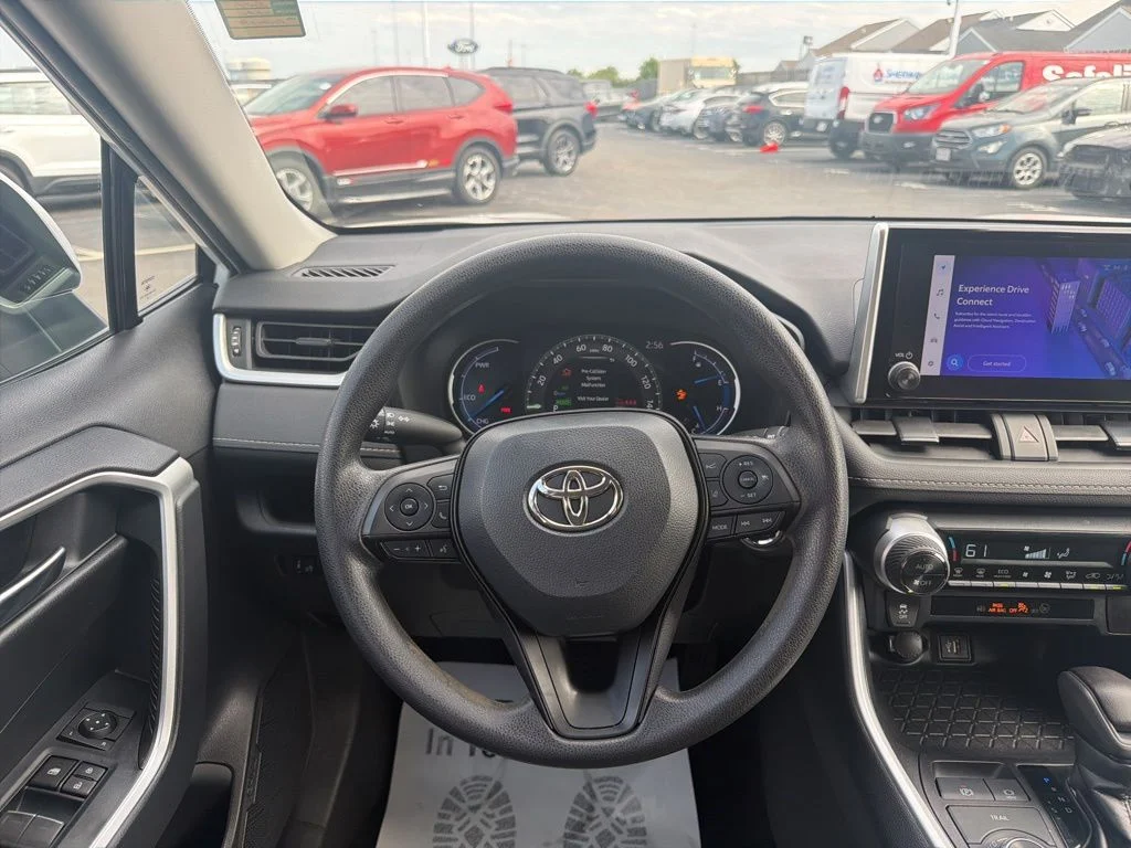 Used 2023 White Toyota XLE image 19