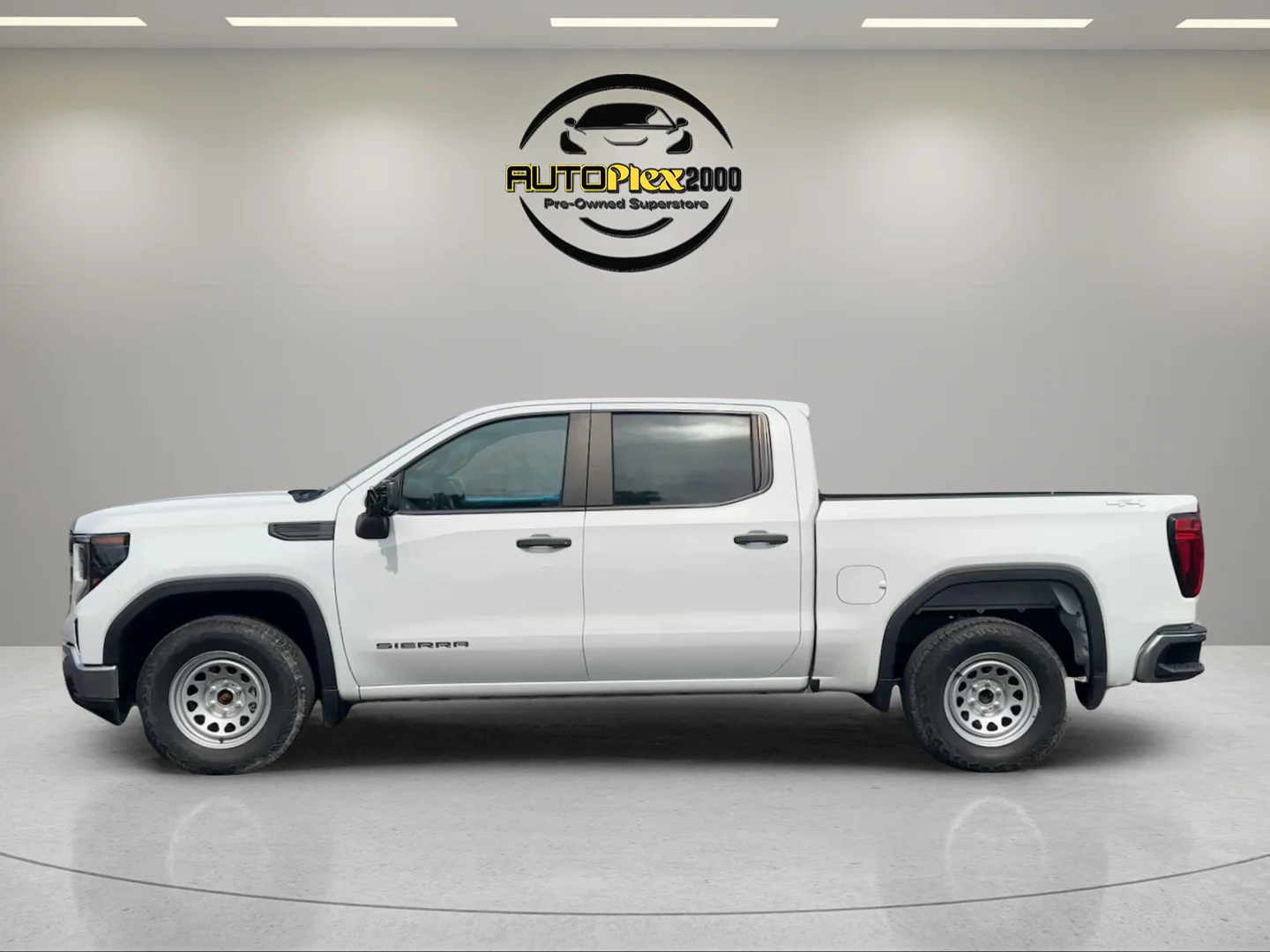 Used 2023 White GMC Pro image 4