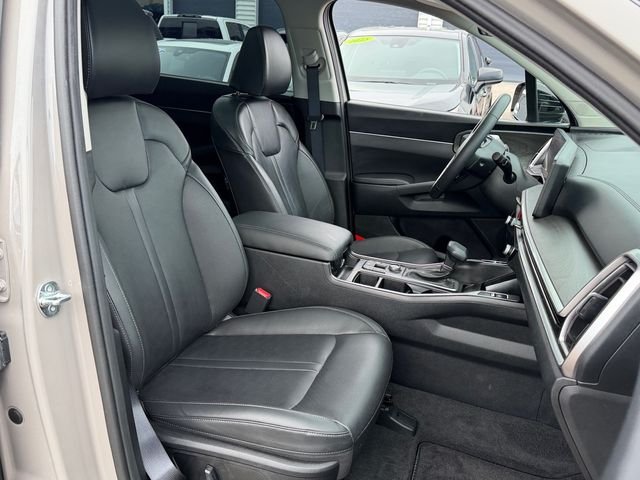 Used 2025 Brown Kia X-Line EX image 20