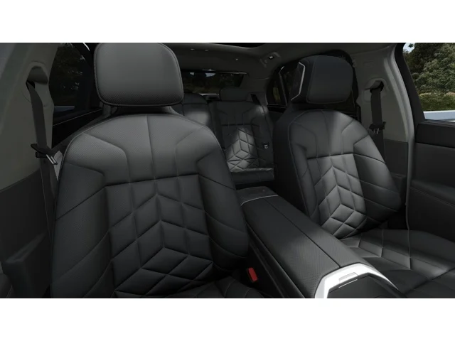 New 2027 Black Sapphire Metallic BMW 740i xDrive image 11