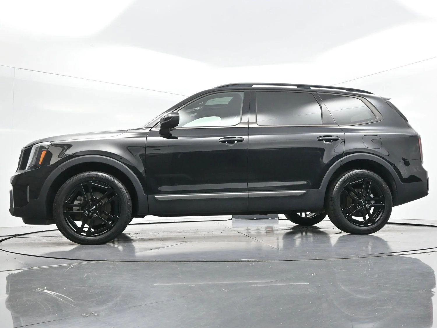 Used 2023 Ebony Black Kia EX X-Line image 46