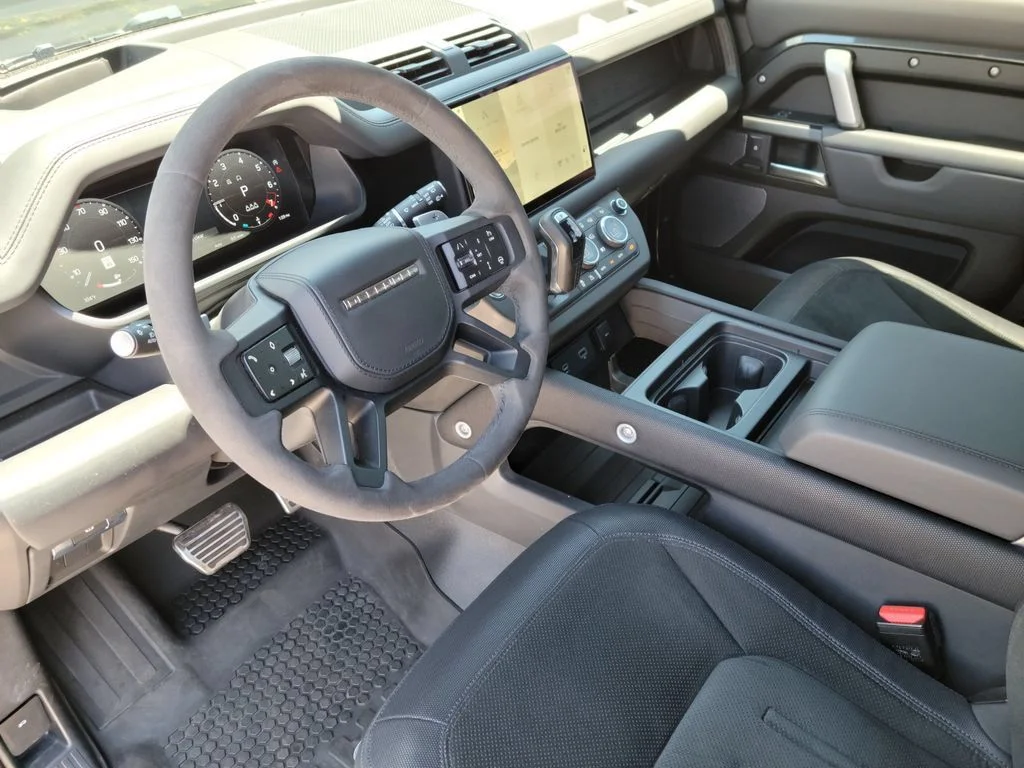 2023 Land Rover Defender V8 - Photo 16