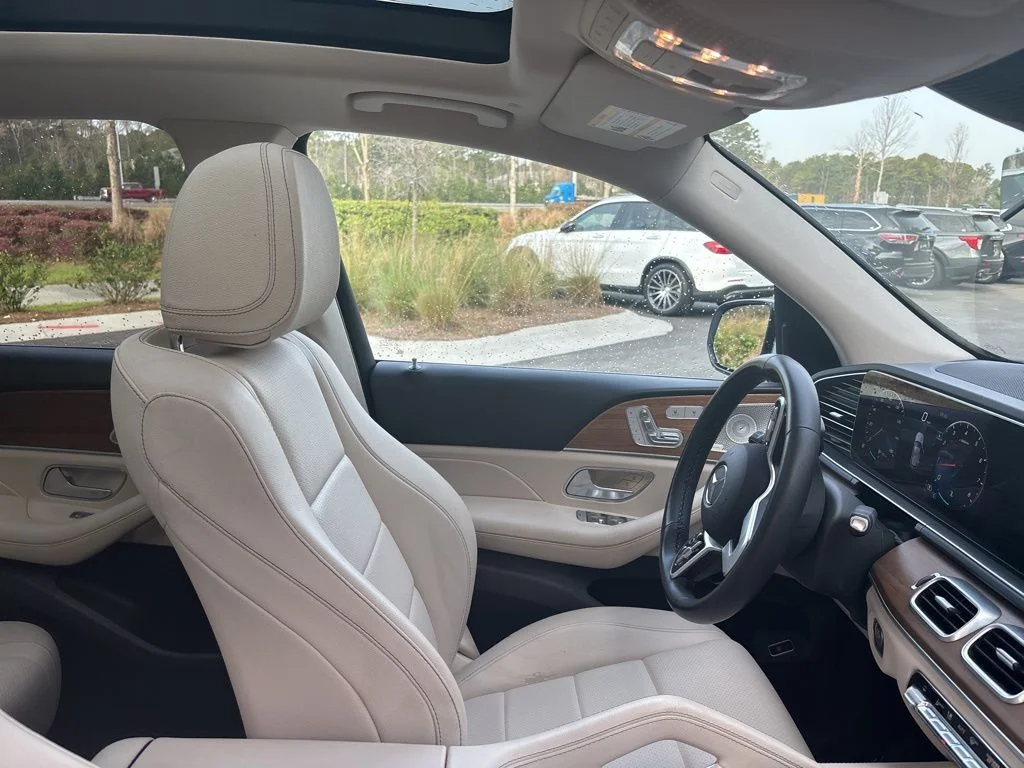 Used 2022 White Mercedes-Benz GLE 350 image 43
