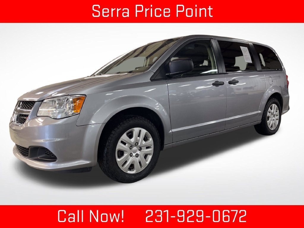 Used 2019 Silver Dodge SE image 1