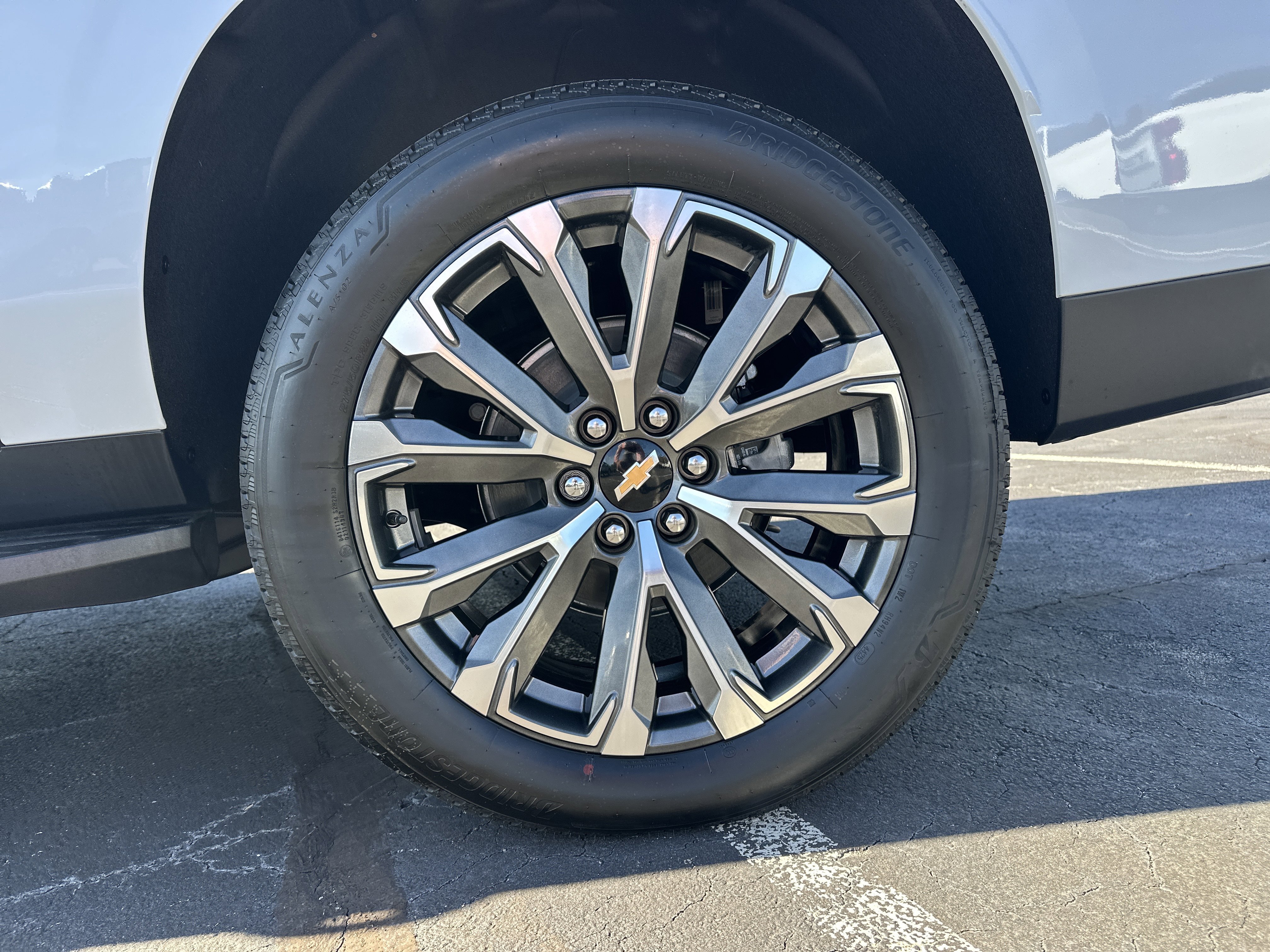 2026 Chevrolet Suburban High Country - Photo 20