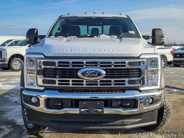 2024 Ford F-550 Super Duty Chassis Cab XL - Photo 35