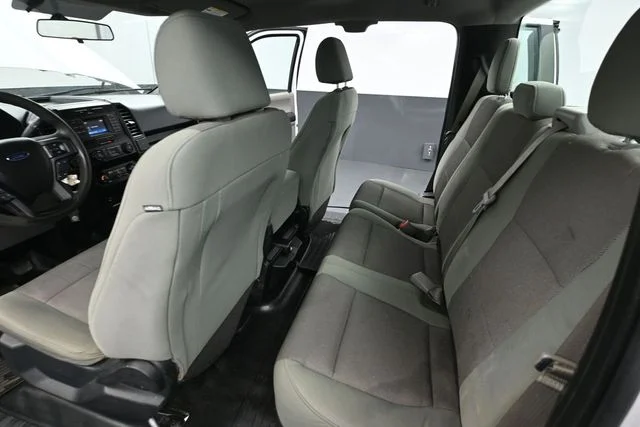Used 2016 White Ford XL image 25