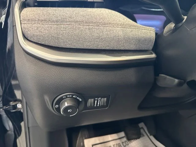 2023 Jeep Compass Latitude Lux - Photo 10