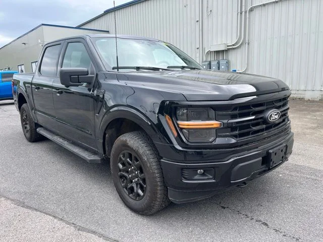 Used 2024 Agate Black Metallic Ford XLT image 3