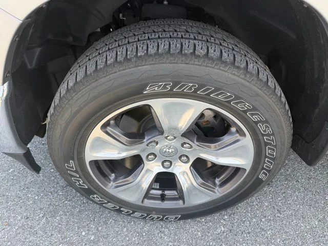 Used 2023 Silver Ram Laramie image 11