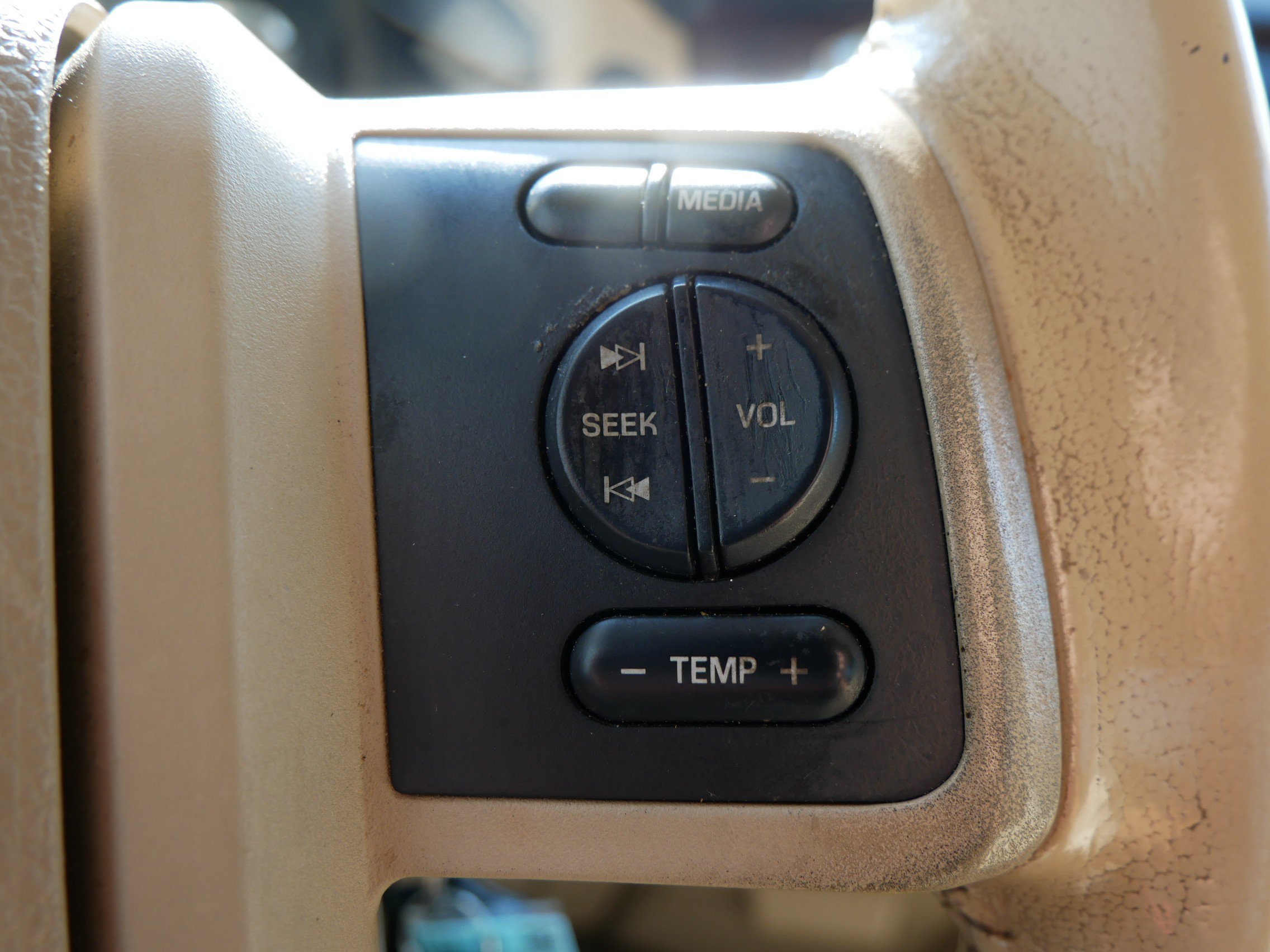 Used 2008 Black Ford Lariat image 25