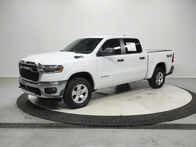 Used 2025 White Ram Big Horn/Lone Star image 3