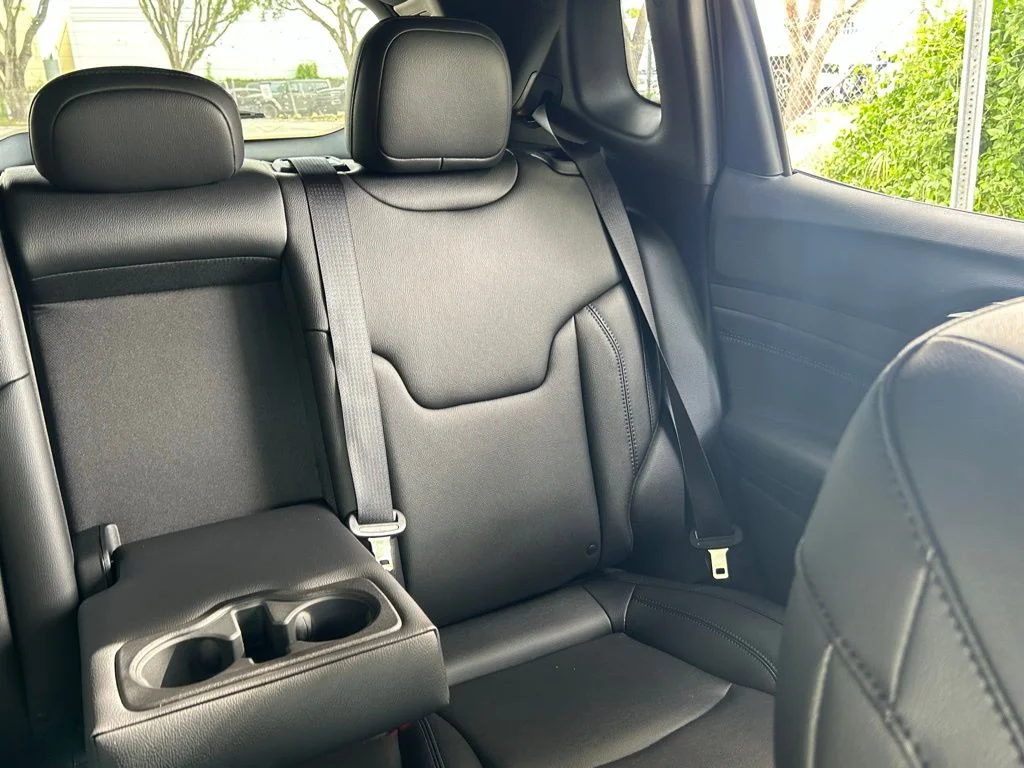 2025 Jeep Compass Limited - Photo 16