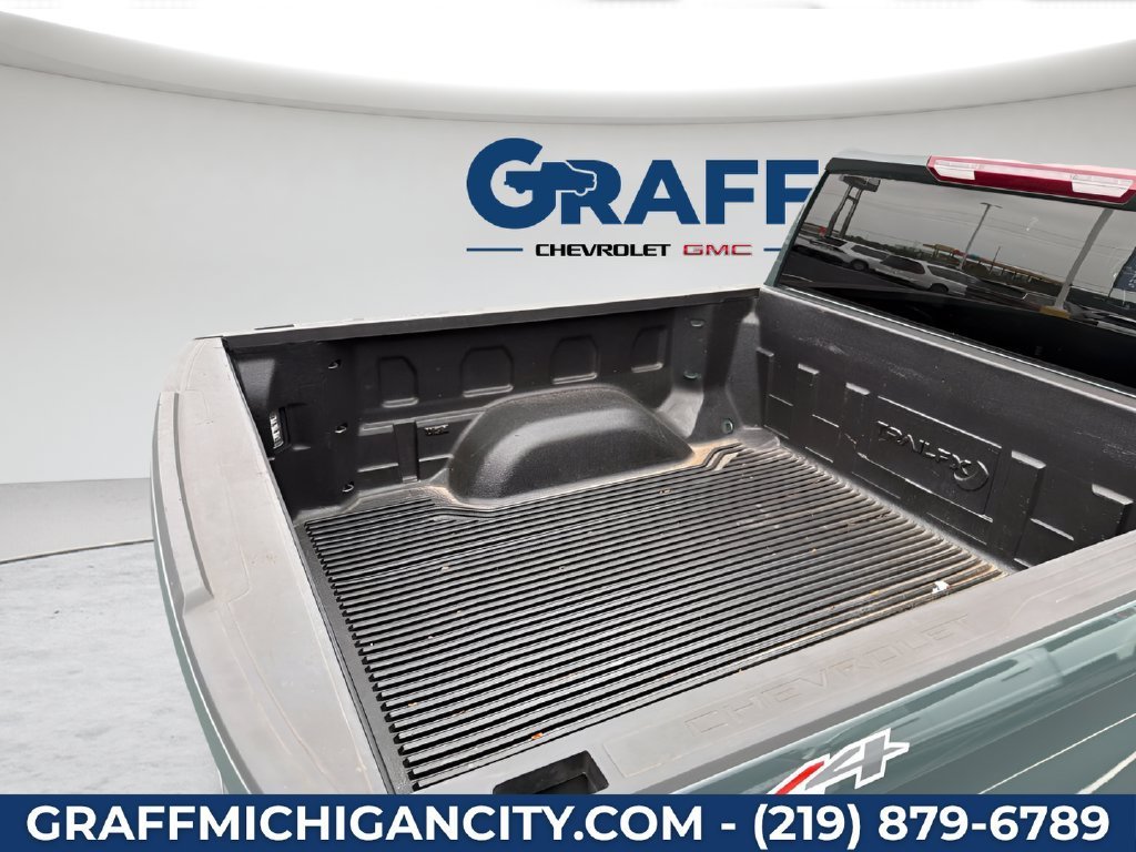 Used 2025 Cypress Gray Chevrolet LT image 16