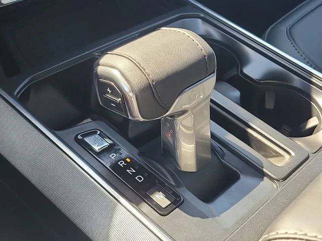 New 2026 White Metallic Ford Platinum image 28