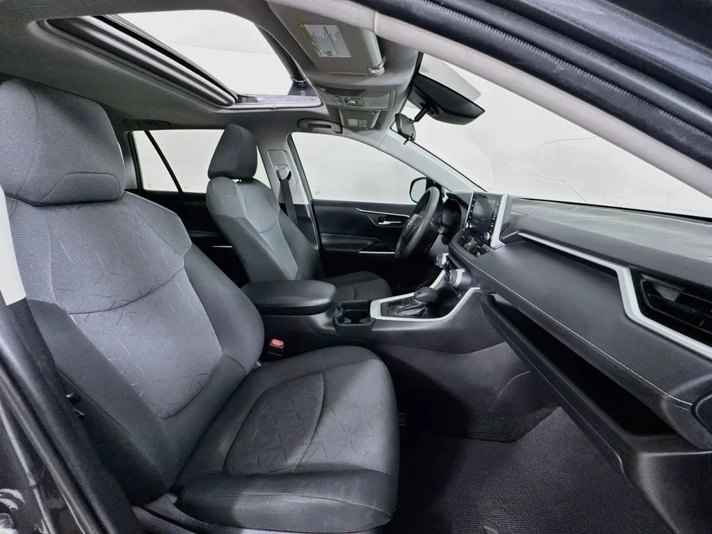 Used 2020 Gray Toyota XLE image 35
