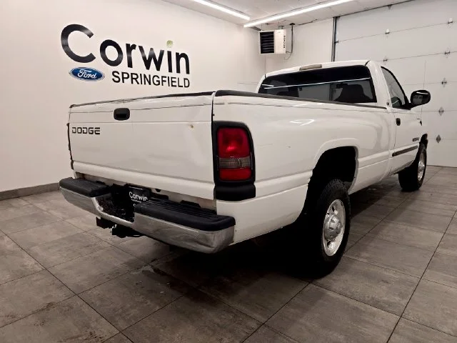 Used 2002  Dodge ST image 5