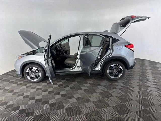 Used 2018 Silver Honda EX image 11