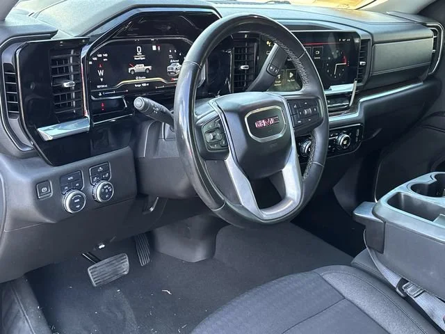 Used 2023 SUMMIT WHITE GMC Elevation image 22