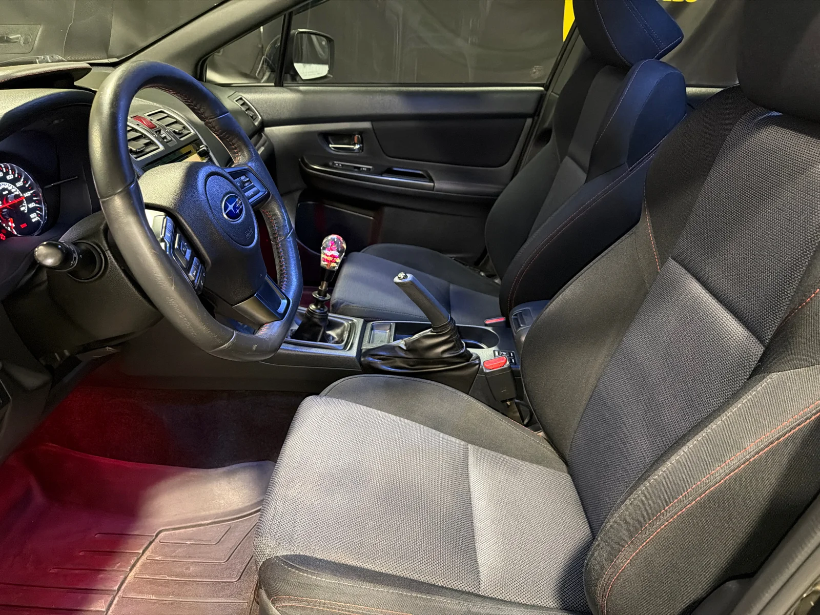 Used 2018 Crystal Black Silica Subaru Premium image 11