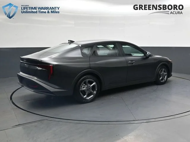 Used 2025 Gray Kia LXS image 5