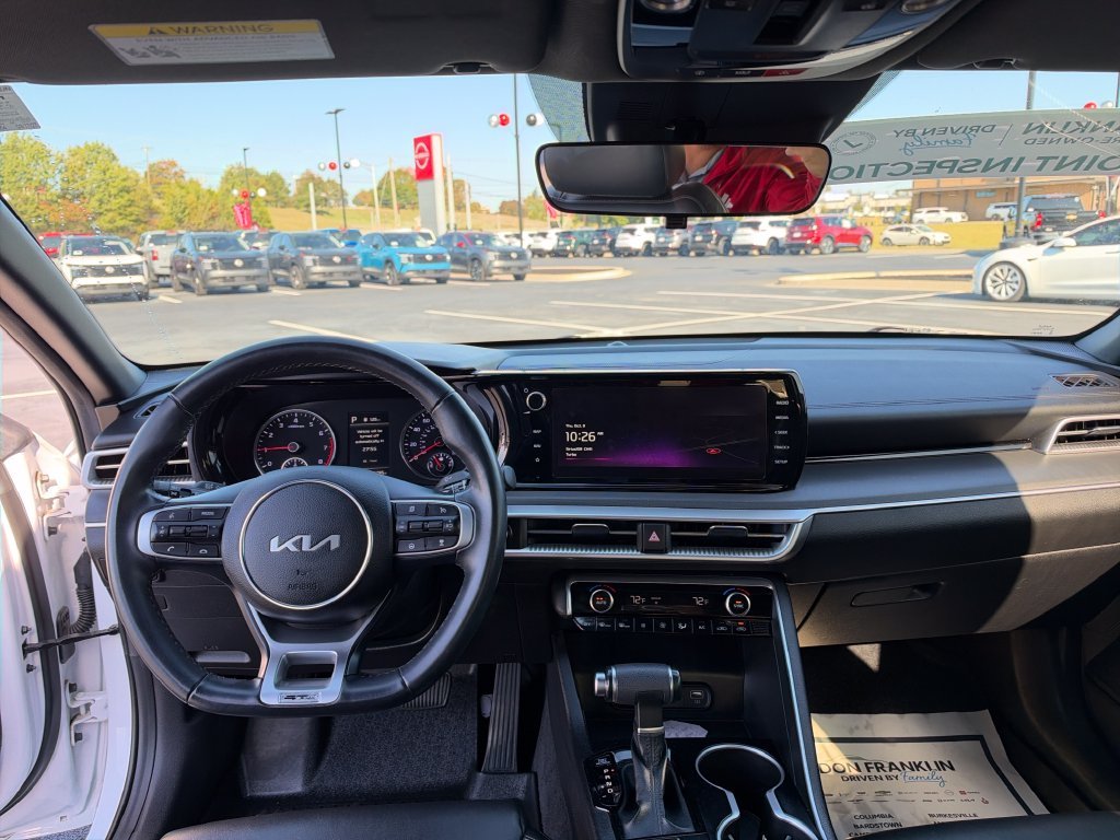 Used 2023 White Kia GT-Line image 15