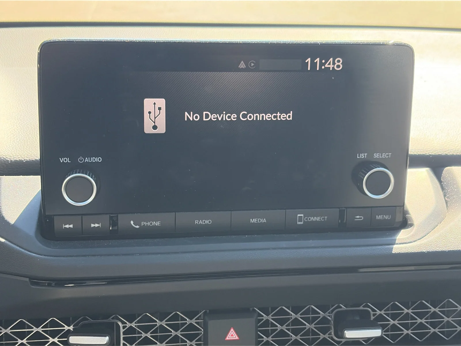 Used 2025 Silver Metallic Honda SE image 18