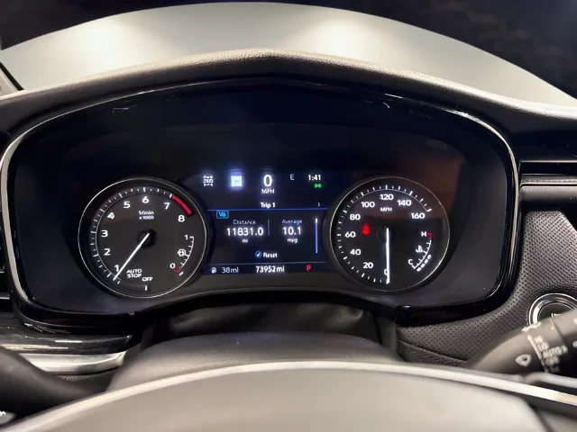 Used 2022 Gray Cadillac Premium Luxury image 25